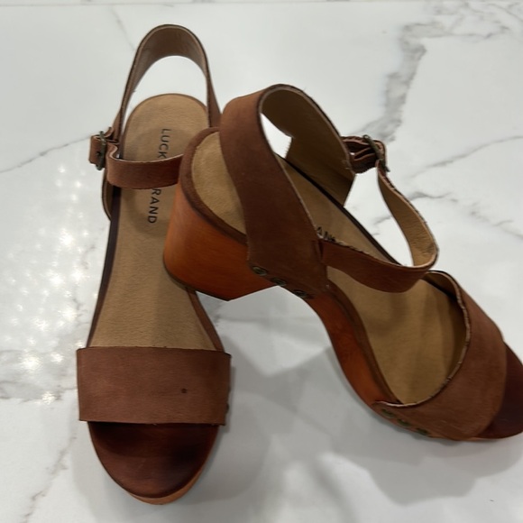 Lucky Brand Brown Platform Heels. Size 9M - Picture 6 of 11